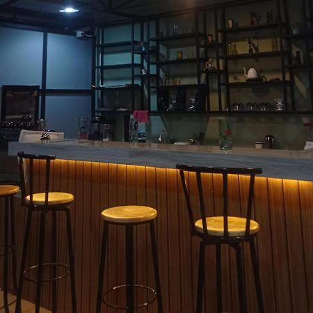 T Hotel Kualanamu Lubukpakam Buitenkant foto
